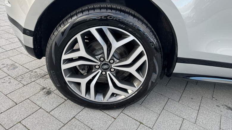 Land Rover Range Rover Evoque 1.5 P300e R-Dynamic HSE 5dr Auto Hatchback